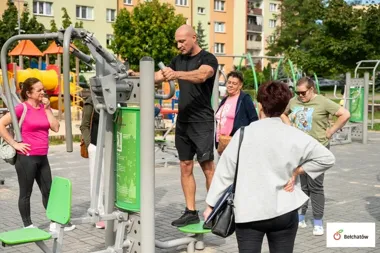 Cztery bezpłatne treningi na osiedlowych siłowniach w Bełchatowie